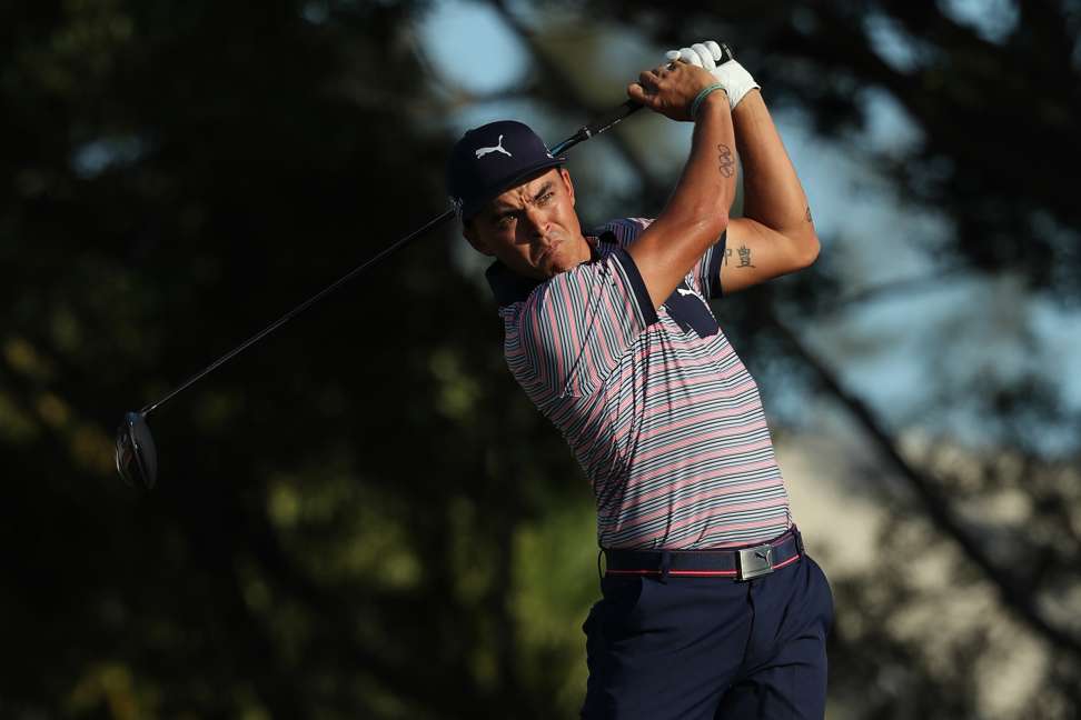 Rickie Fowler hits his tee shot on the 14th hole during the first round of the Honda Classic. Photo: USA Today