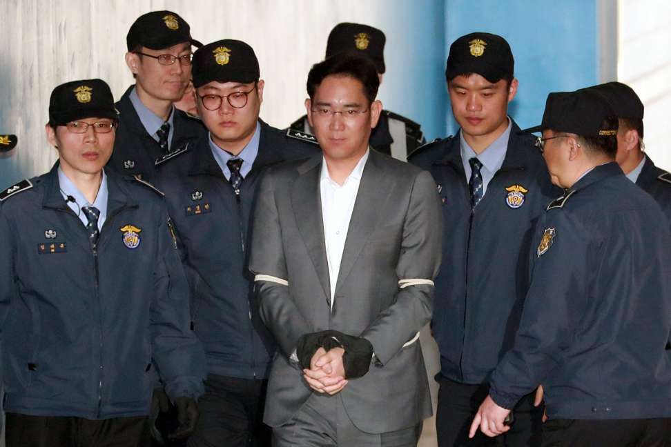 Samsung heir Lee Jae-yong arrives to face trial in the Seoul Central District Court. Photo: EPA