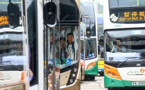 Hongkongers’ well-being remains far below the city’s economic indicators, prompting a call from a leading think tank to improve livelihoods. Photo: David Wong