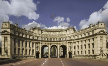 Twelve hotel groups have shown interest in running the Admiralty Arch, highlighting the resilience of London's luxury property market despite last month's Brexit vote. Admiralty Arch, London. Photo: Admiralty Arch