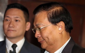 DAB legislator Tam Yiu-chung apologises after jumping the queue to get surgery at Queen Elizabeth Hospital. Photo: Nora Tam