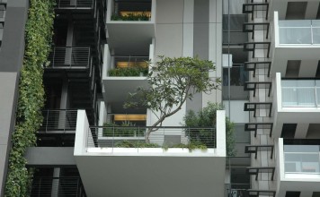 The Newton Suites residential complex in Singapore has impressed people with its abundant green features. Photo: Professor Jim Chi-yung