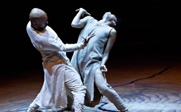 Akram Khan (left) in Until the Lions, which received its Asian debut at the Hong Kong Cultural Centre Grand Theatre. Photo: Jean-Louis Fernandez