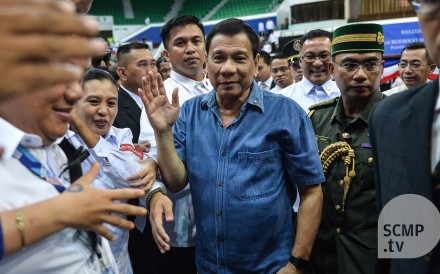 Chinese community in the Philippines has high hopes for Duterte's China visit