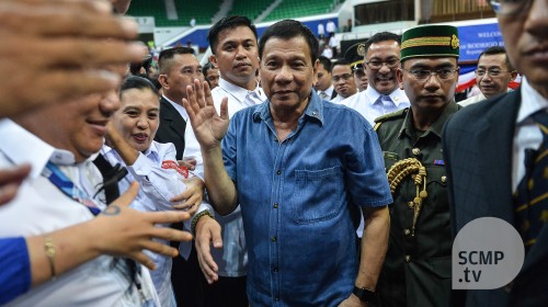 Chinese community in the Philippines has high hopes for Duterte's China visit