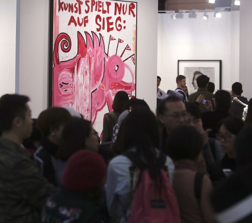 Art Basel was so crowded on the final day that ticketing stopped mid-afternoon for fear exhibits would be damaged. Not all exhibitors were happy to see so many members of the public, as opposed to potential buyers. Photo: Edward Wong