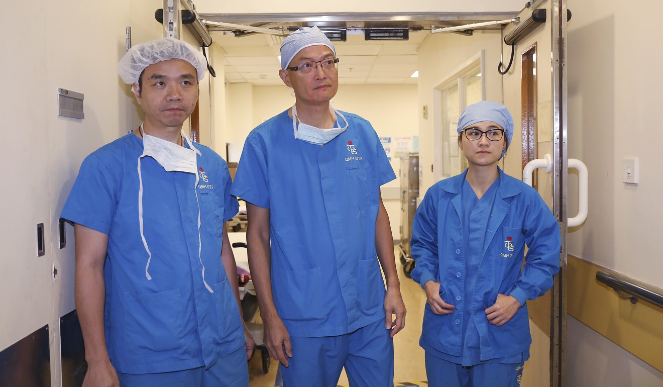 Dr Kelvin Ng Kwok-chai (left) and colleagues meet the media at Queen Mary Hospital’s Liver Transplant Centre last month. Photo: David Wong