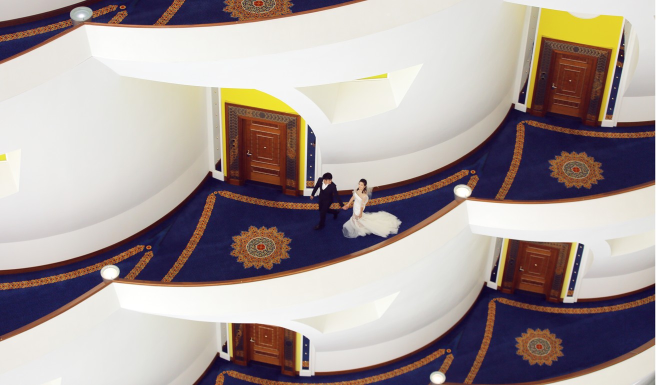 Wedding photo shooting at Burj Al Arab Jumeirah