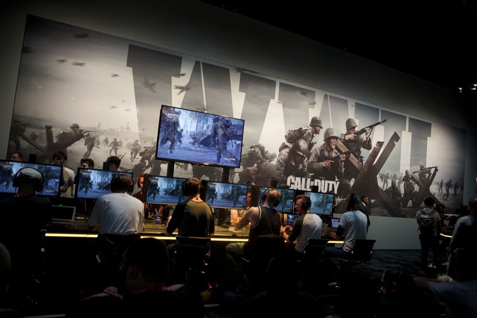 Visitors play Call Of Duty: WWII at last week’s Electronic Entertainment Expo in LA.Photo: Bloomberg