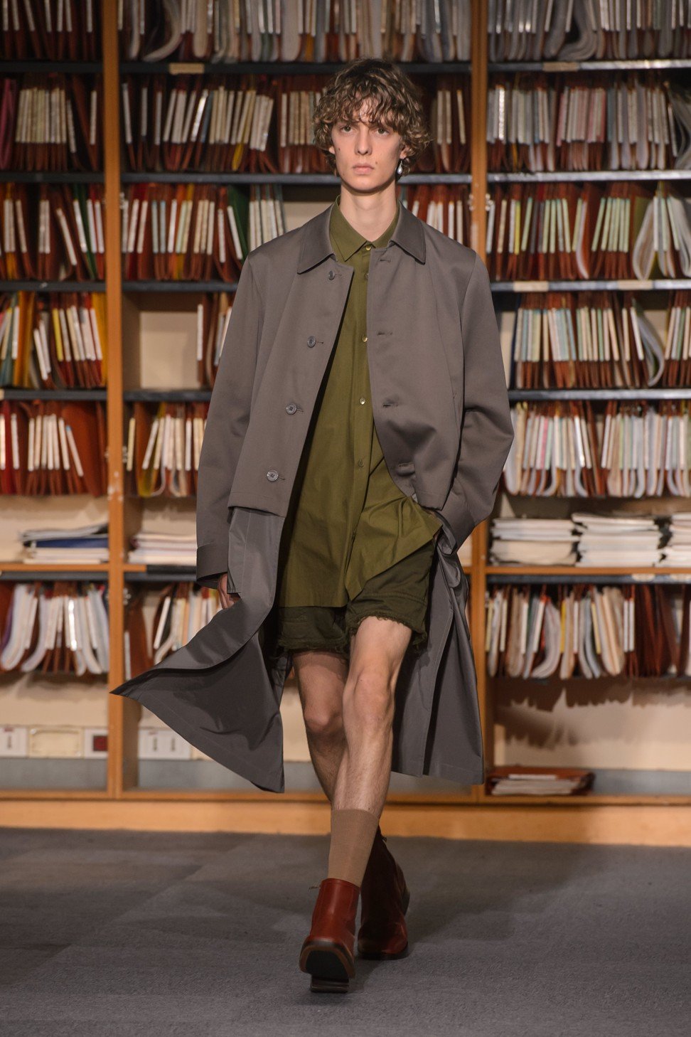 Dries Van Noten reinterprets key menswear staples in SS18 collection ...