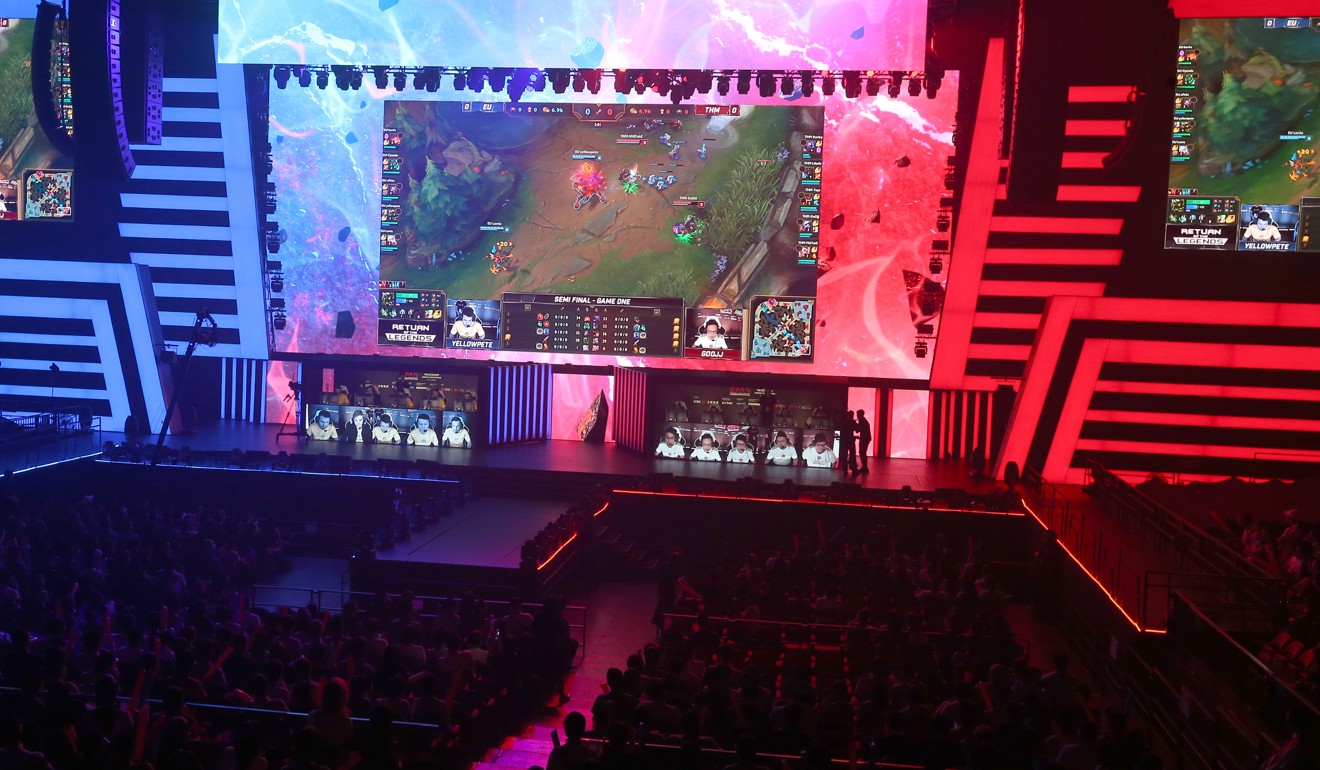 A League of Legends gaming match kicks off at the Hong Kong Coliseum. Photo: Dickson Lee