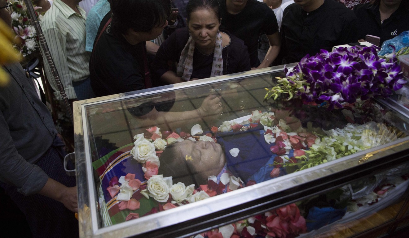 Mourners bid farewell to Myanmar’s famed ‘ET’ South
