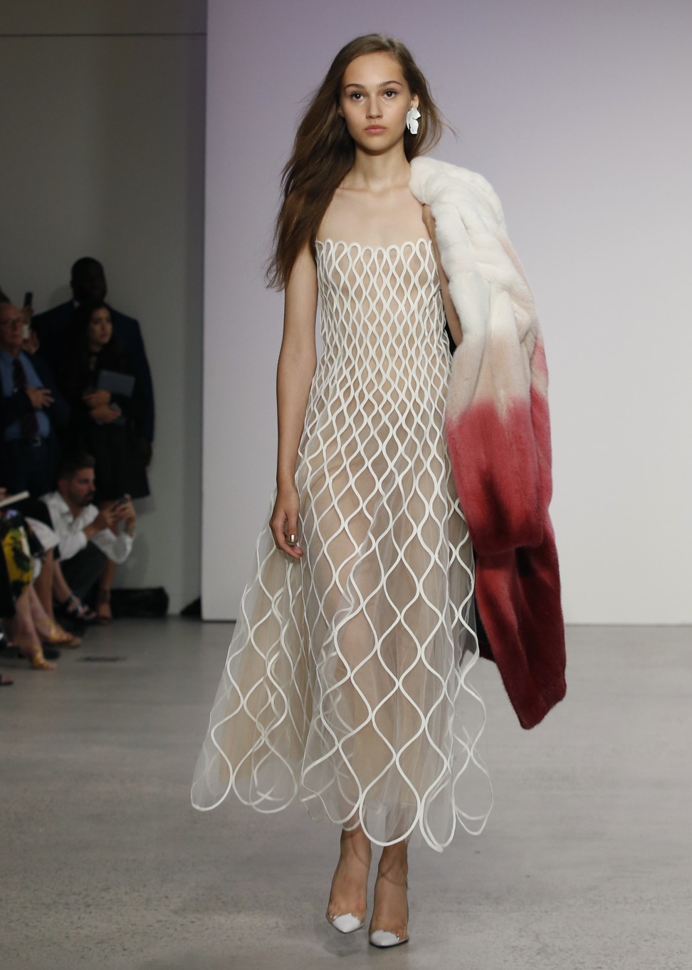 A model walks the runway at the Oscar de la Renta spring/summer 2018 fashion show during New York Fashion Week. Photo: AP