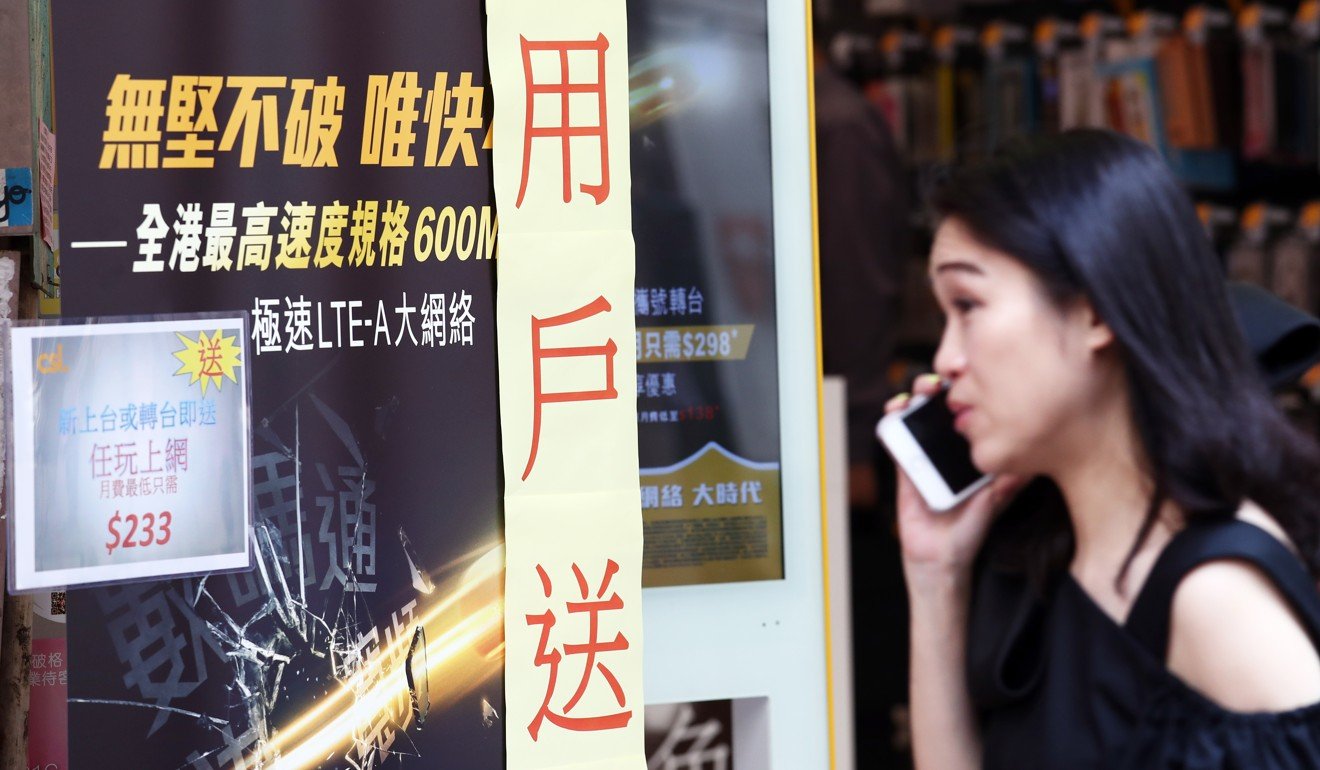The price war was triggered by CSL, the city’s oldest telecommunication operator last Wednesday. Photo: Nora Tam