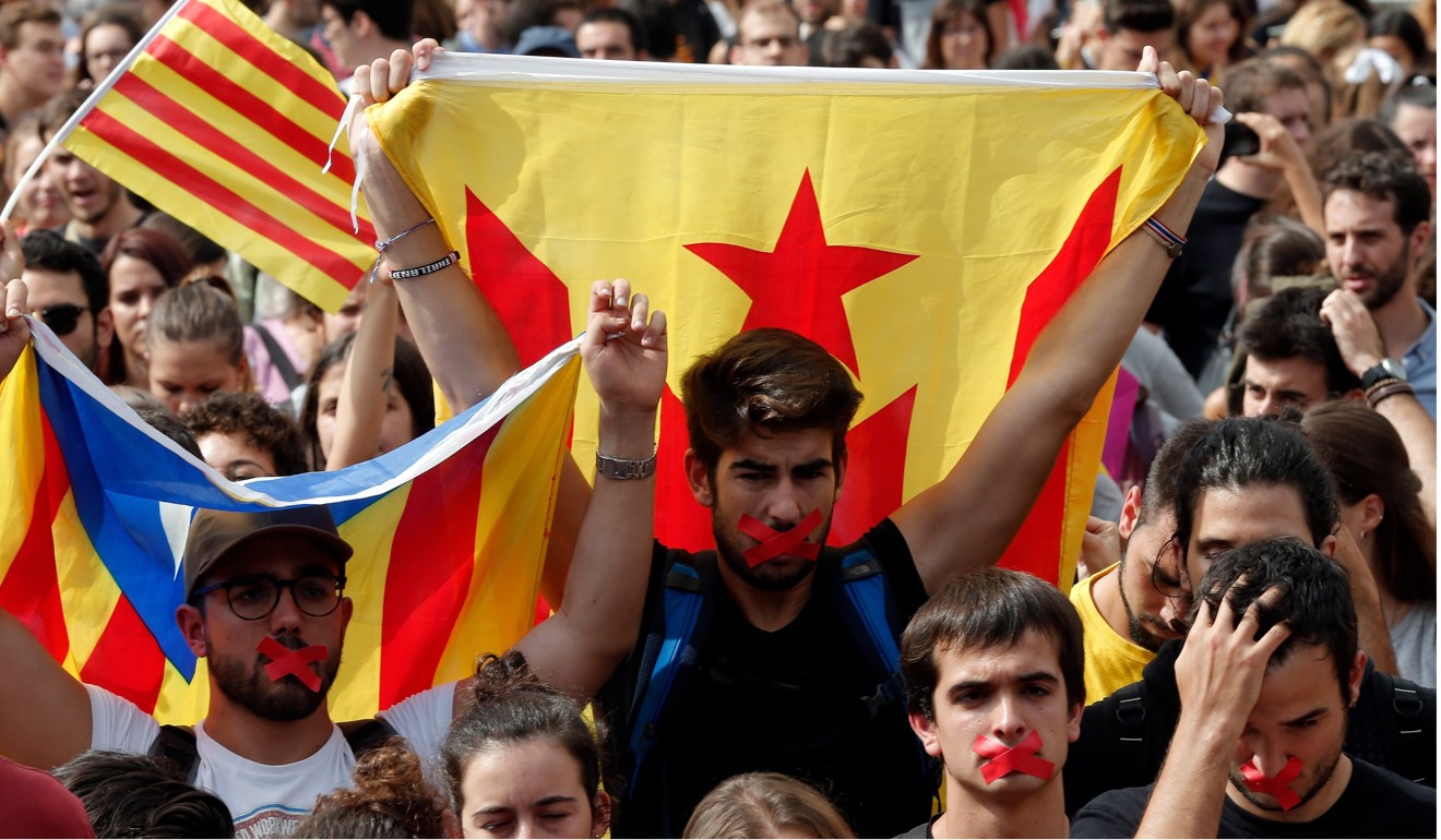 Some 15,000 students take part in a protest against Spanish police in Barcelona on October 2. Photo: EPA