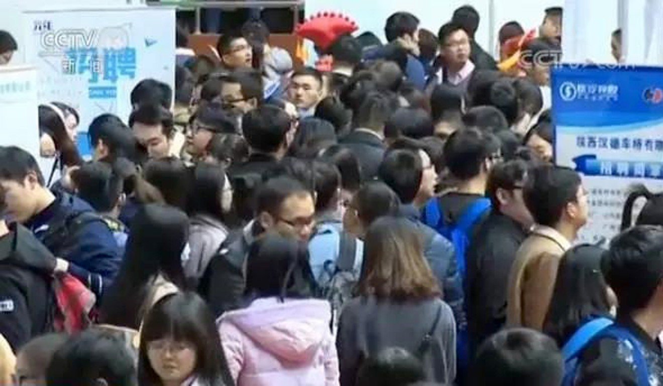 China is expected to see another record-breaking number of college graduates in 2018. Photo: Weibo