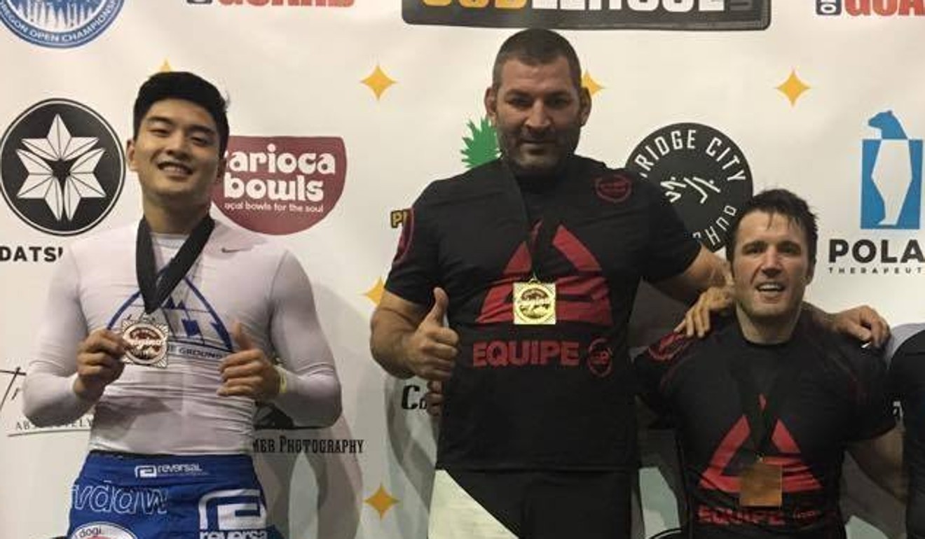 News] Chael Sonnen earns his brown belt in bjj : r/MMA