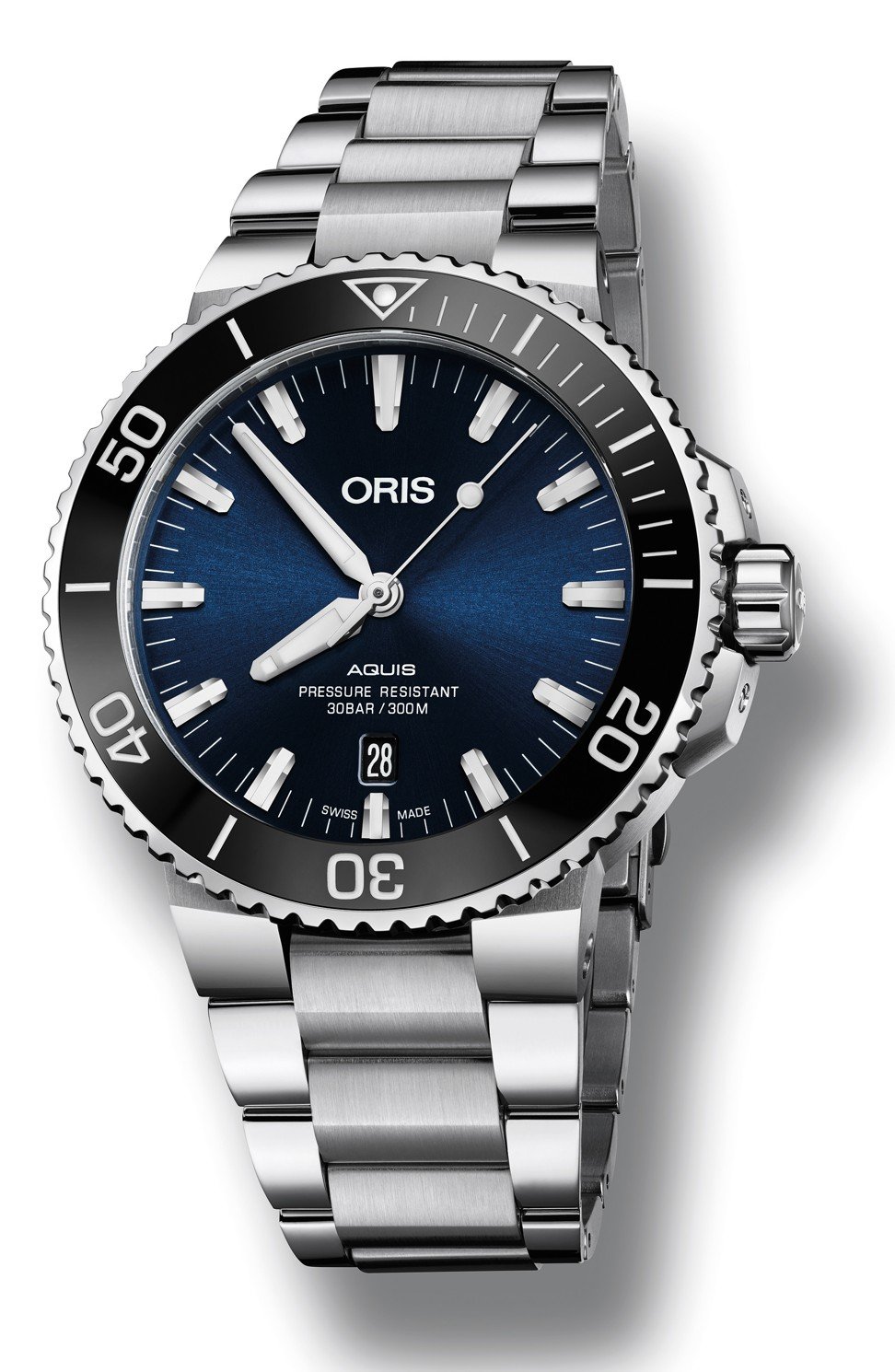 The Oris Aquis Date 43mm