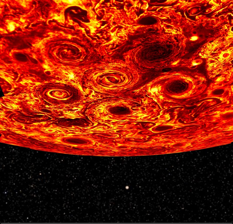 This handout picture provided by Nature and released by NASA/SWRI/JPL/ASI/INAF/IAFPS on March 8, 2018 shows Jupiter's South Pole in a mosaic of images acquired by the Jovian InfraRed Auroral Mapper at wavelengths. Jupiter's tempestuous, gassy atmosphere stretches some 3,000 kilometres (1,860 miles) deep and comprises a hundredth of the planet's mass, studies based on observations by NASA's Juno spacecraft revealed on March 7, 2018. / AFP PHOTO / NASA/SWRI/JPL/ASI/INAF/IAFPS / - / RESTRICTED TO EDITORIAL USE - MANDATORY CREDIT 