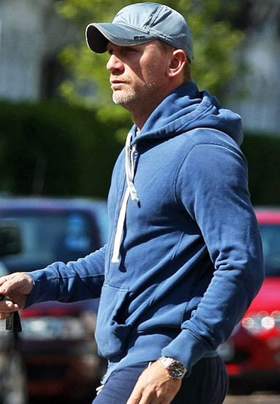 Actor Daniel Craig has been seen wearing a Rolex ‘Pepsi’ off-screen even though he is an ambassador for Omega watches. 