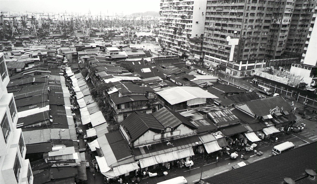The market in 1990. Traders have resisted attempts to move the market out of Yau Ma Tei down the years. Photo: SCMP
