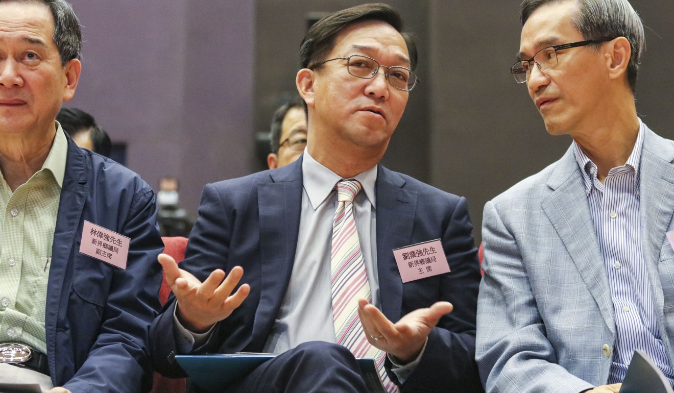 (From left) Vice-chairman of the kuk Daniel Lam, chairman Kenneth Lau and head of the Task Force on Land Supply Stanley Wong attend a forum, Photo: Felix Wong