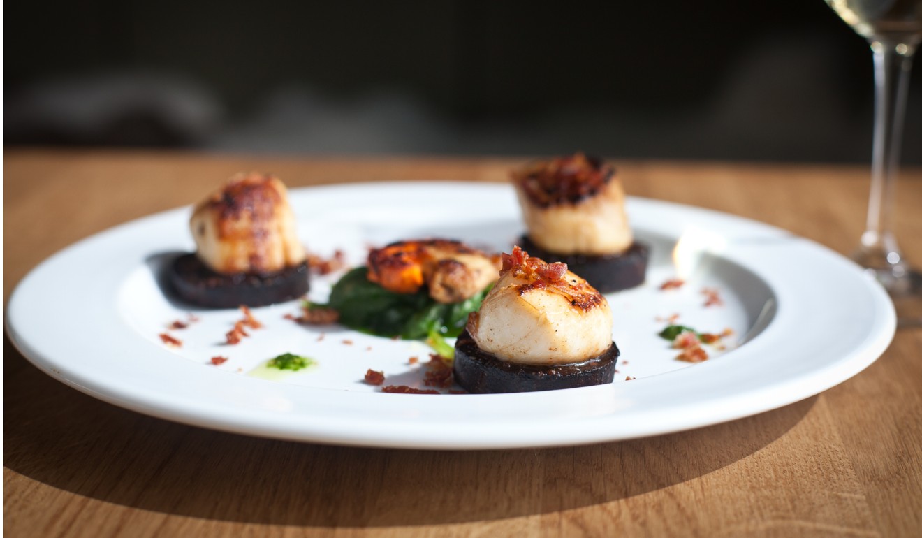 Scallops and black pudding at The Black Pig.