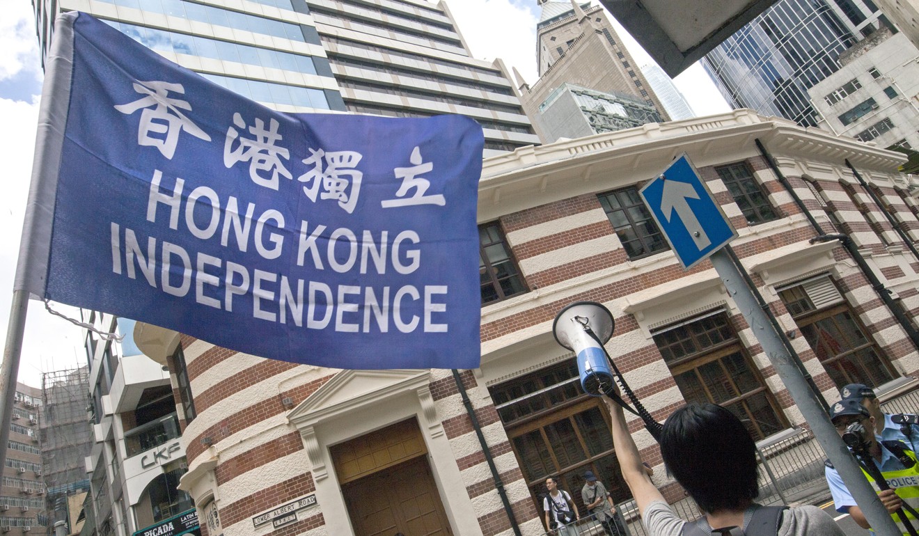 Pro-Hong Kong independence supporters gather near the Foreign Correspondents’ Club during the lunch talk by Andy Chan. Should the FCC have given him a platform to air his views? After all, there is a difference between reporting the news and helping to create it. Photo: EPA-EFE
