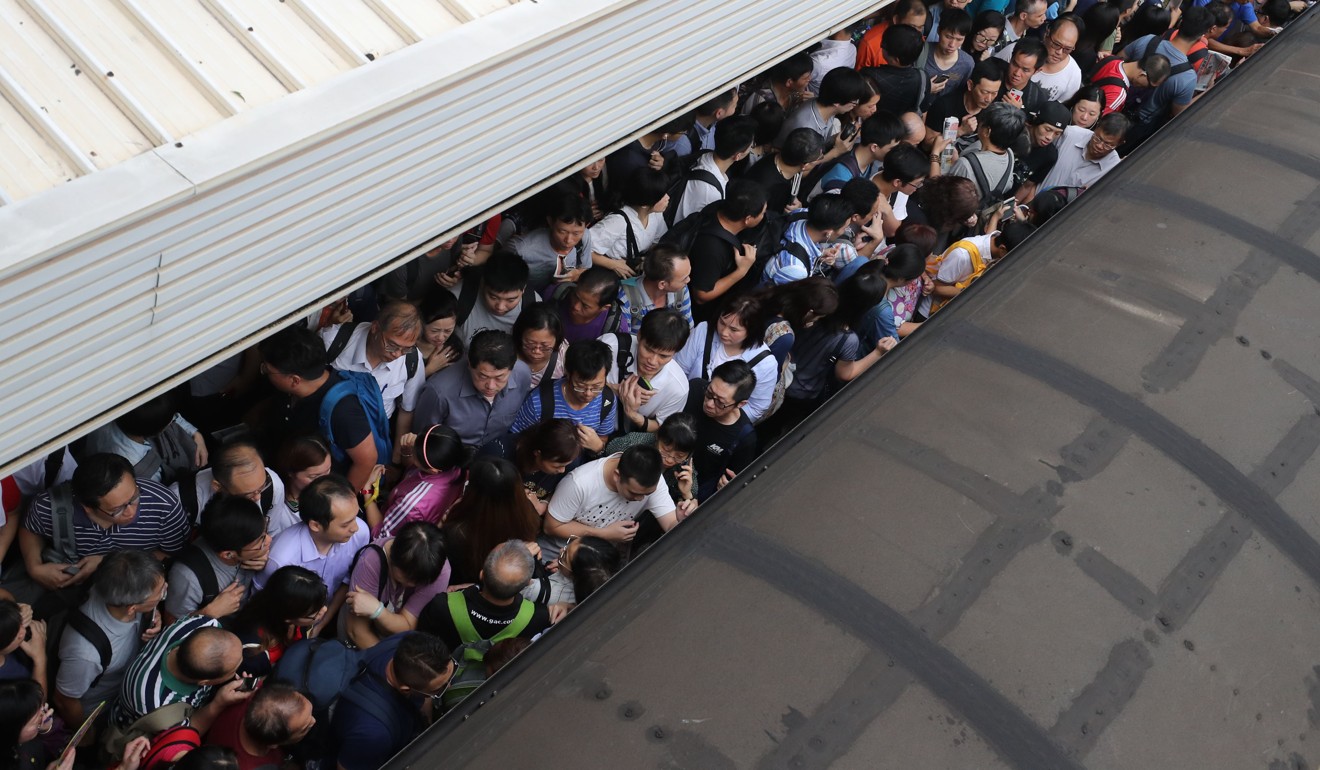 Getting busy at Kowloon Tong MTR station. Photo: Winson Wong