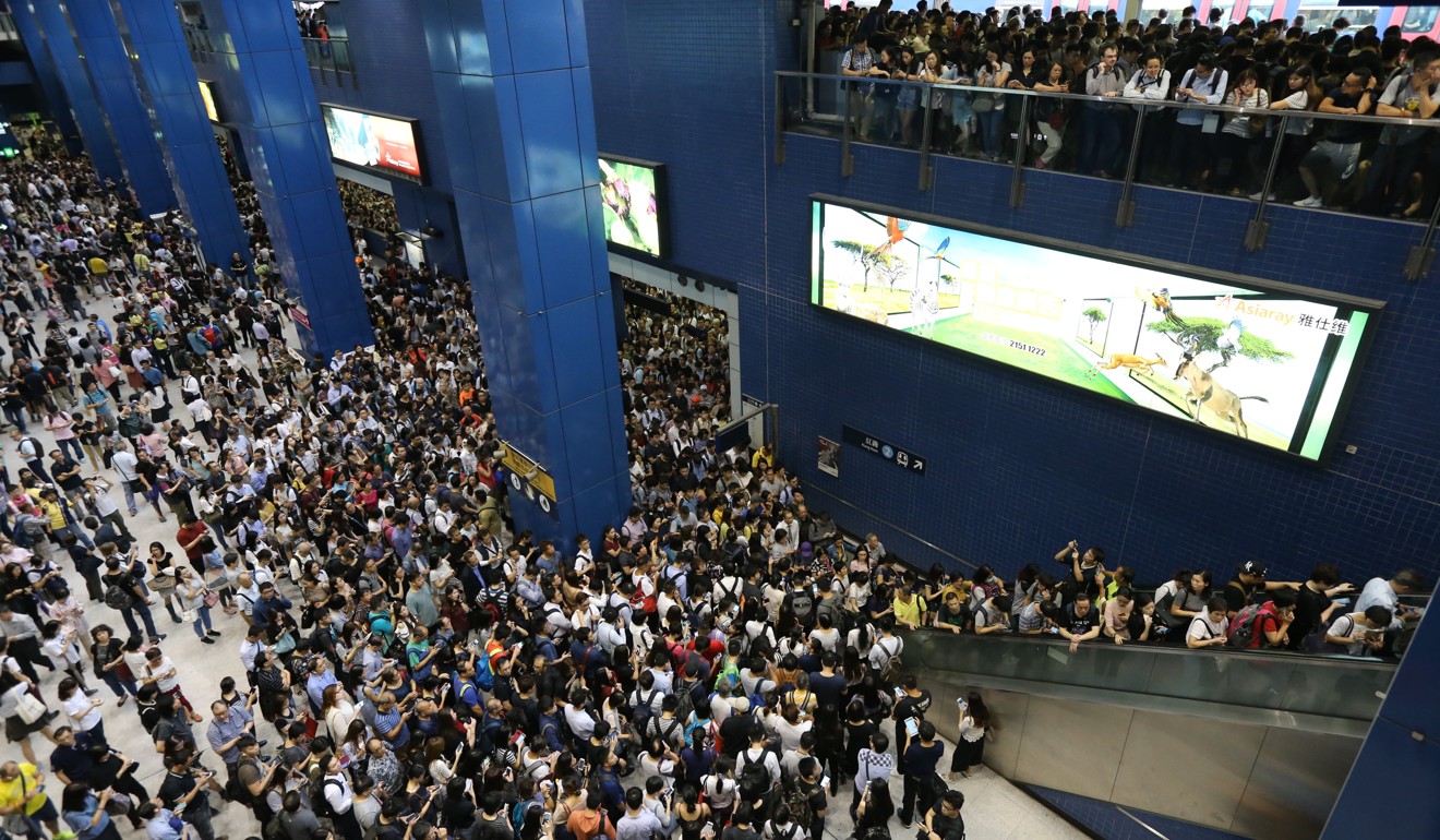 A busy morning at Tai Wai station. Photo: Felix Wong