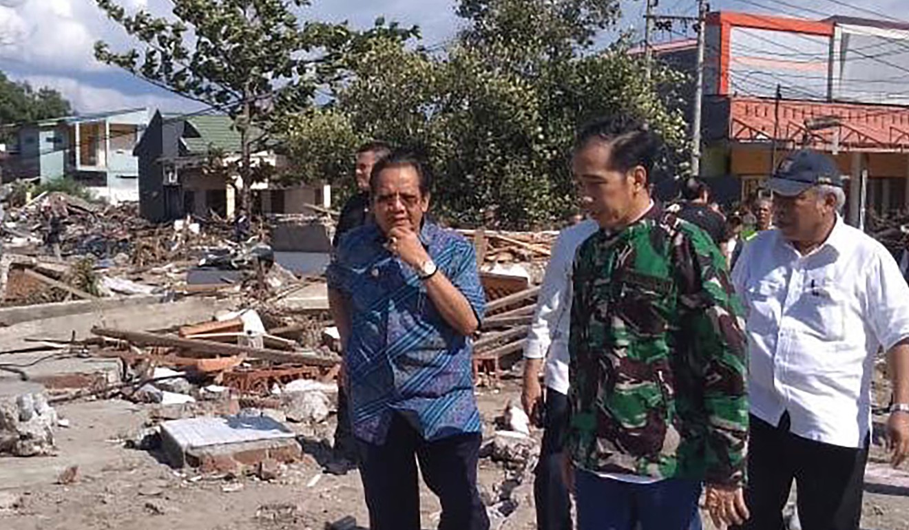 Indonesian President Joko Widodo surveys the damage in Palu. Photo: AFP