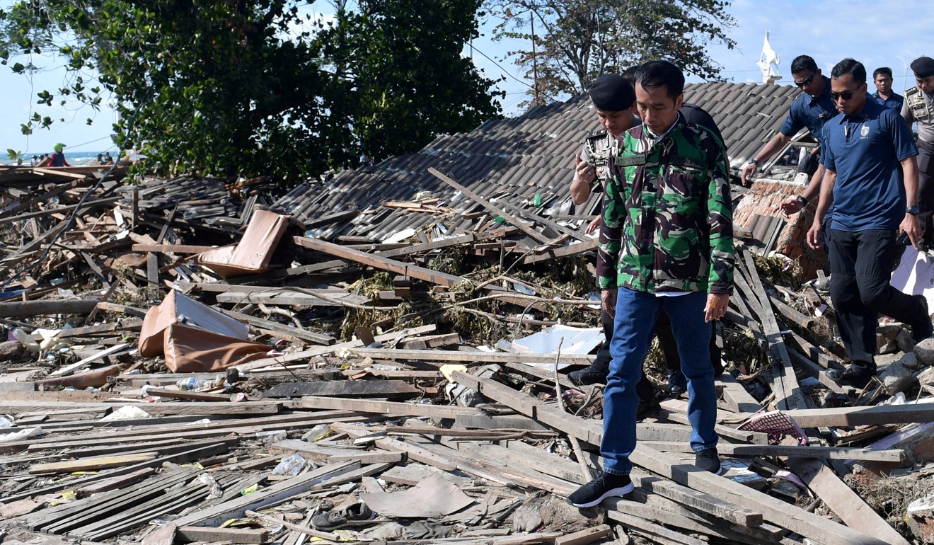 Indonesian President Joko Widodo visits the area affected by an earthquake and tsunami in Palu, Sulawesi. Photo: Reuters