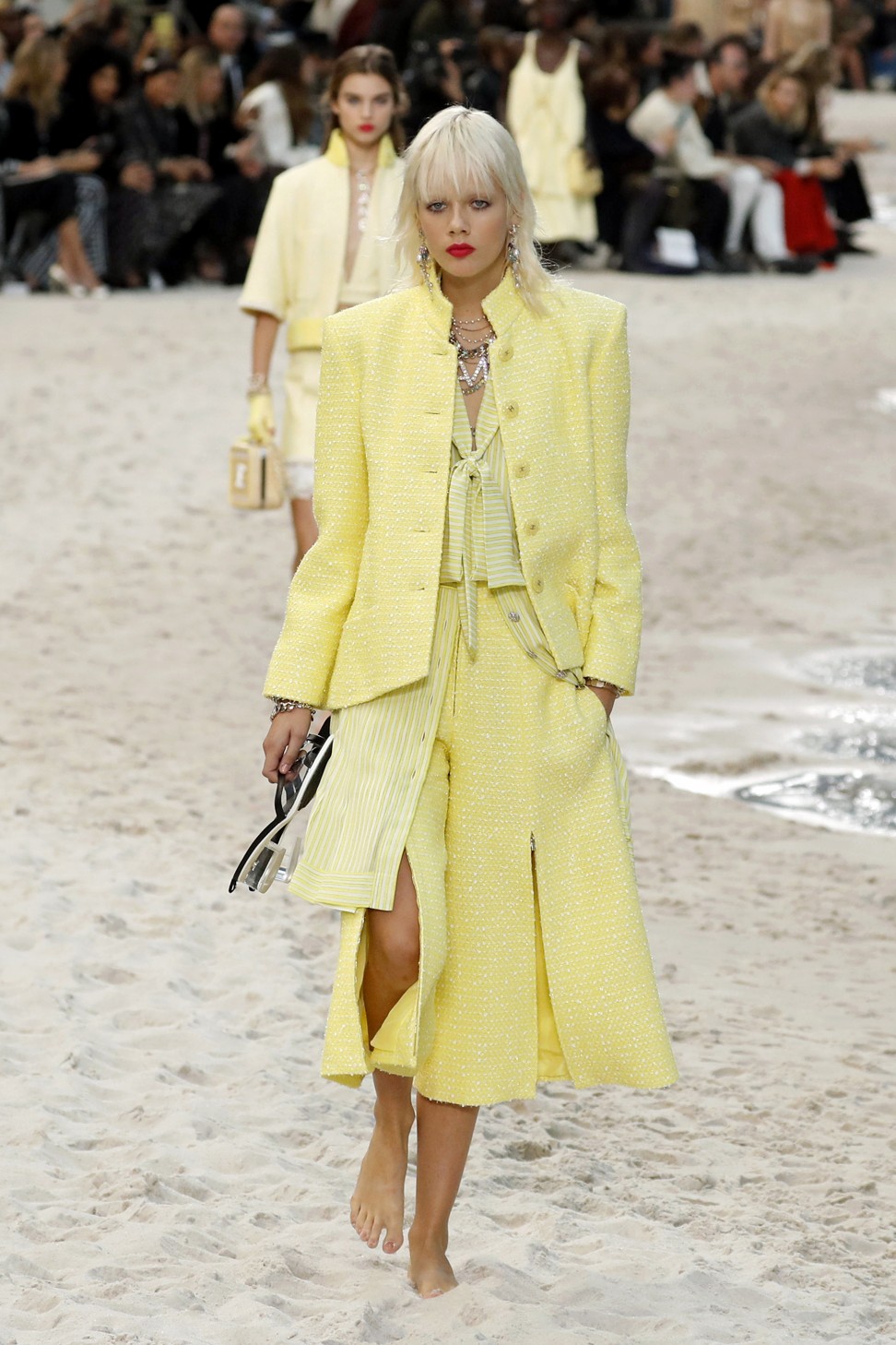 Karl Lagerfeld lifts spirits with youthful Chanel ‘beach party’ at ...