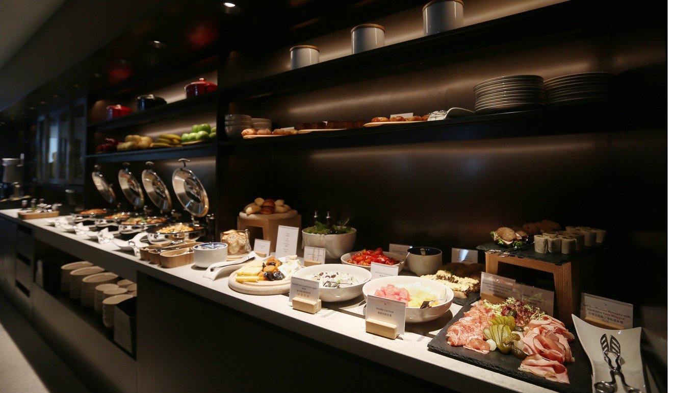 A buffet at a Cathay Pacific lounge in Hong Kong International Airport. Photo: Xiaomei Chen