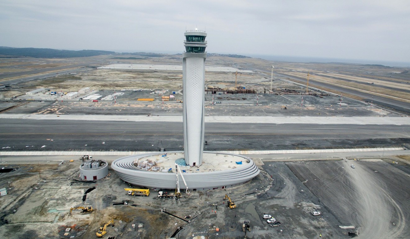 Istanbul Airport’s tulip-shaped air traffic control tower won the 2016 International Architecture Award. Photo: AFP