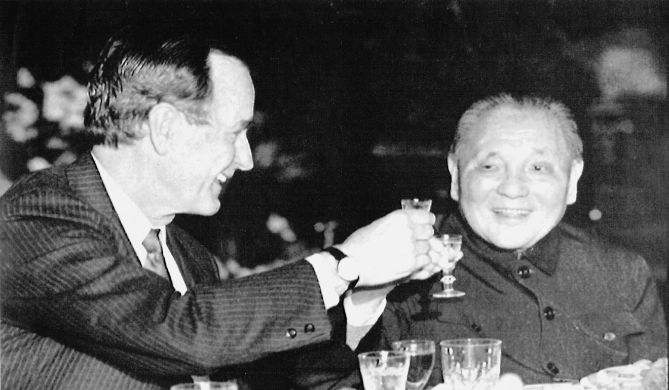 President George Bush exchanges a toast with late leader Deng Xiaoping at the Great Hall of the People in Beijing. Photo: AP