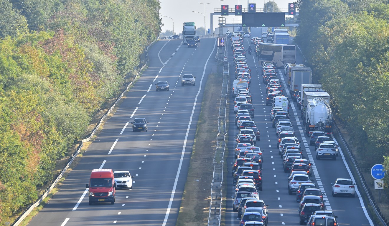 A traffic jam near the France-Luxembourg border. While Luxembourg as a whole has 600,000 inhabitants, nearly 200,000 people live in France. Photo: AFP