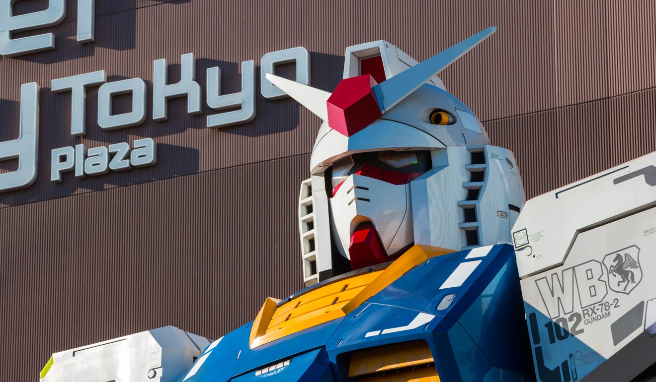 Full-size Mobile Suit Gundam RG 1/1 RX-78-2 Version GFT outside Diver City Tokyo Plaza. Photo: Alamy
