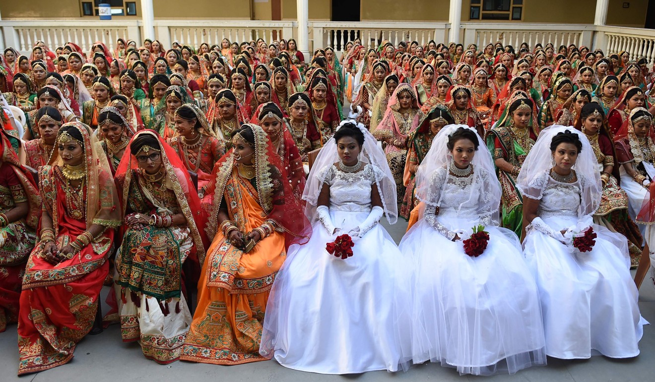 Выйти замуж за бедного. Свадьба в Индии. Невеста в Индии. Бедная свадьба в Индии. Свадебная церемония в Индии.