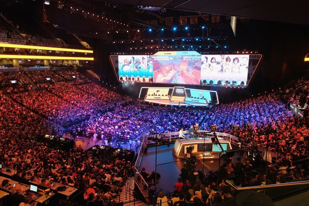 There’s also a sellout crowd watching live at the Barclays Center. (Picture: Blizzard Entertainment)