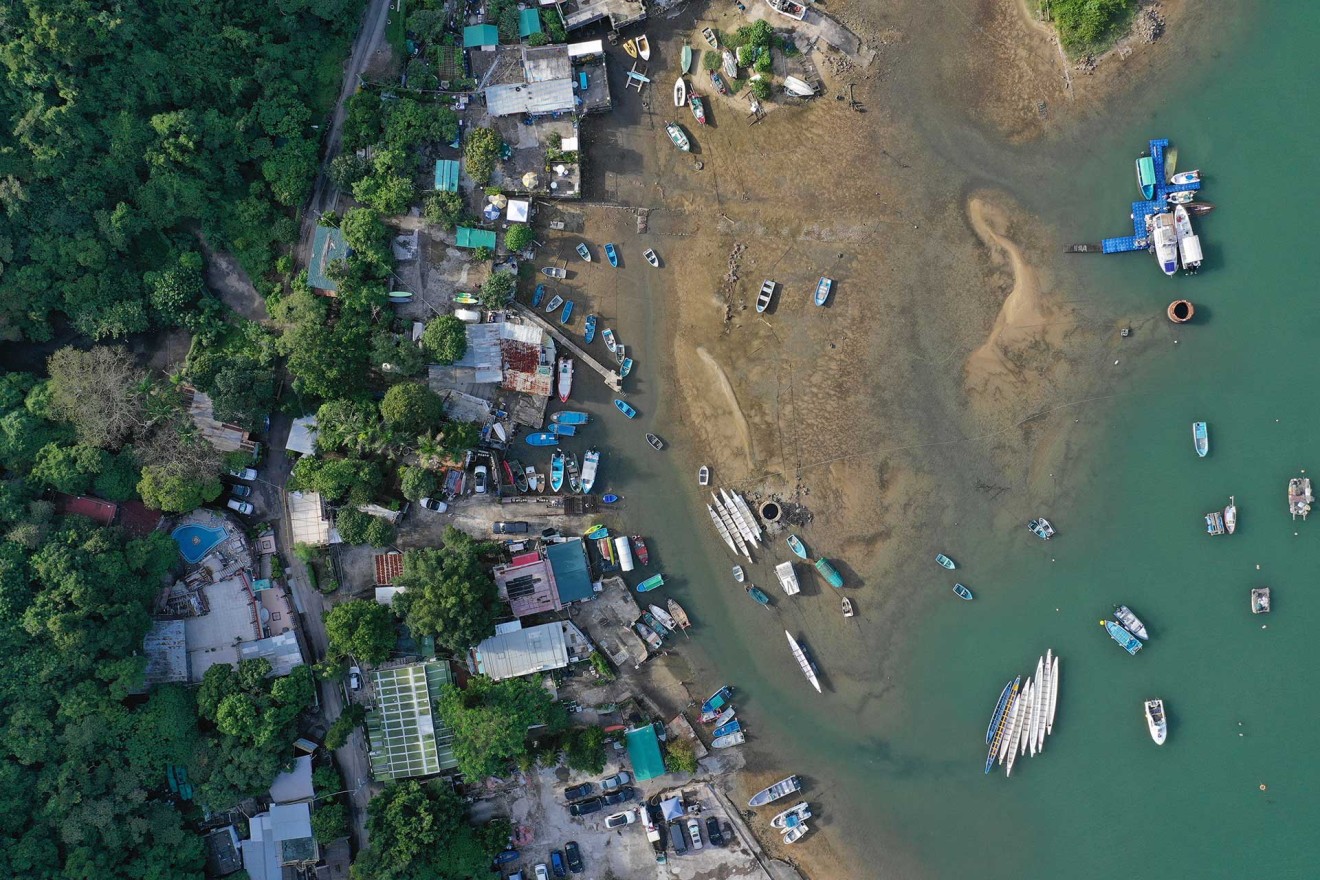 A little village on the south side of Hong Kong island, captured with the default settings.
