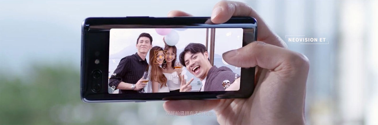 Use the back screen and rear camera to take selfies (Picture: Nubia)