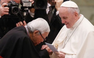 Cardinal Joseph Zen Ze-kiun meets with Pope Francis at the Vatican. Photo: FACEBOOK