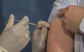 Flu vaccination services have been suspended at public hospitals and outpatient clinics. Photo: AFP