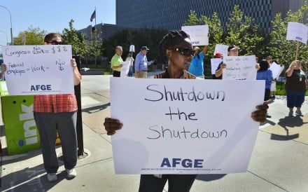 Chinese tourists in US 'at loss' amid shutdown of national parks and