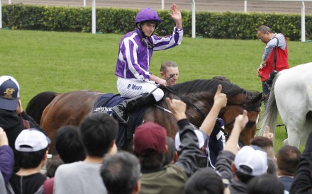Race 4, Highland Reel, ridden by Ryan Moore, won the Hong Kong Vase(group 1, 2400m) at Sha Tin on 13Dec15.