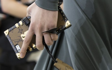 Louis Vuitton turns to a Facebook bot to chat up fashionistas online.
