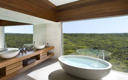 Enjoy a good soak in a beautiful bathtub while taking in some of the most breathtaking views on offer when you check in to one of these sophisticated getaways