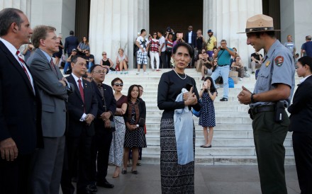 Myanmar's State Counsellor Aung San Suu Kyi is guided by US National Park Service Ranger Heath Mitchell (R) as she visits the Lincoln Memorial in Washington, on September 14, 2016. The US Holocaust Museum has revoked her human rights award for her failure to condemn persecution of Rohingya Muslims in Myanmar. Photo: Reuters