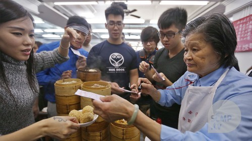 Lin Heung Tea House has served up dim sum and chaos for a century